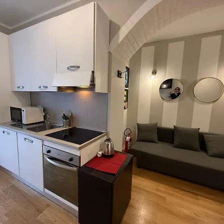 Modern Flat Near Fondazione Prada