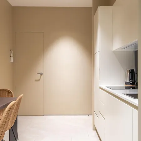 Navigli - Leobrothers - Alzaia Naviglio Pavese 8 3* Milano