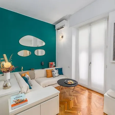 Maison Lumiere - A Few Steps From Station Διαμέρισμα Μιλάνο