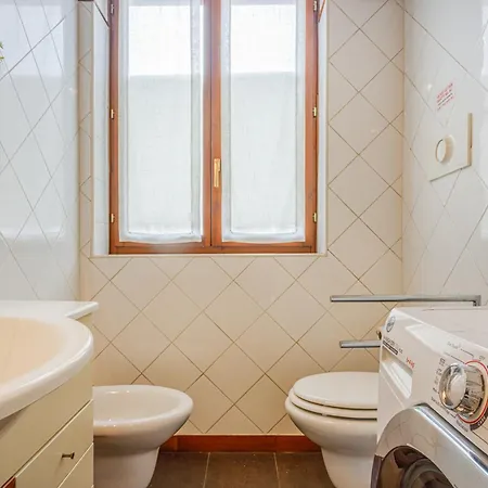 Appartement Porta Romana Vibes - A Truly Milanese Escape