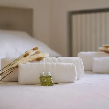 Centro- Cadorna, Comfort, Wi-fi And Ac * Milan