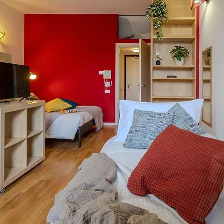 Apartment Casa Con Giardino Vicino Linate, 5 Minuti Arena Santa Giulia