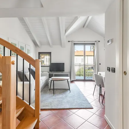 Viaornato Two-room Apartment, Niguarda