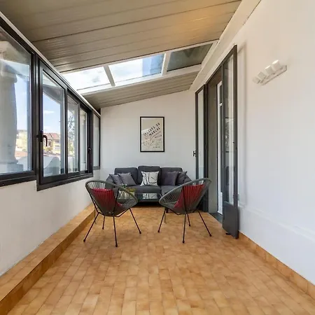 Shopping District -200 Mq - 8 People