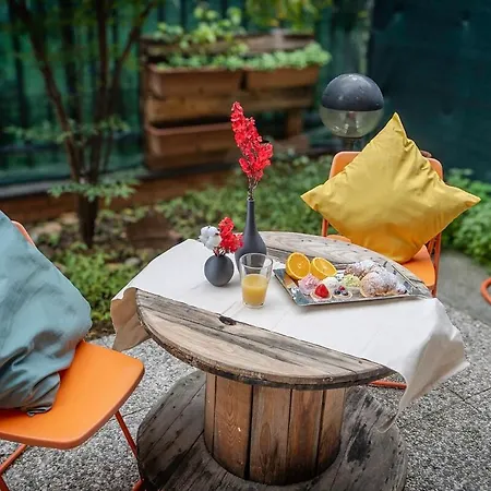 Apartment Casa Con Giardino Vicino Linate, 5 Minuti Arena Santa Giulia *