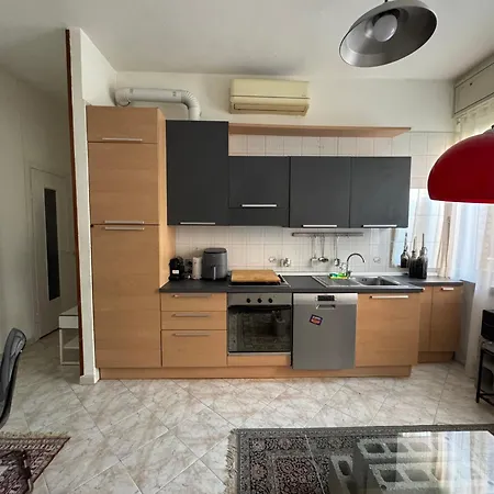 Daire Entire Private 12 Minutes From Duomo Milano