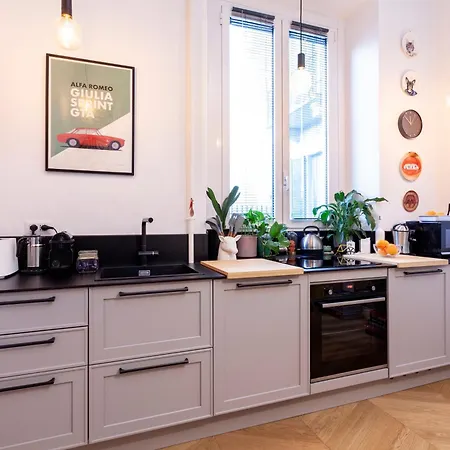 The Boutique - Galleria With Private Parking