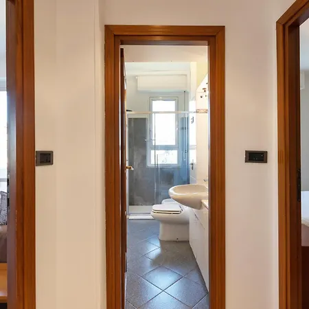 شقة Modern 2br With Metro Access