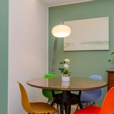 Апартаменты Vivimihome - Fiordalisi Green, Tra Comfort E Stile, A Pochi Passi Dalla Metropolitana *