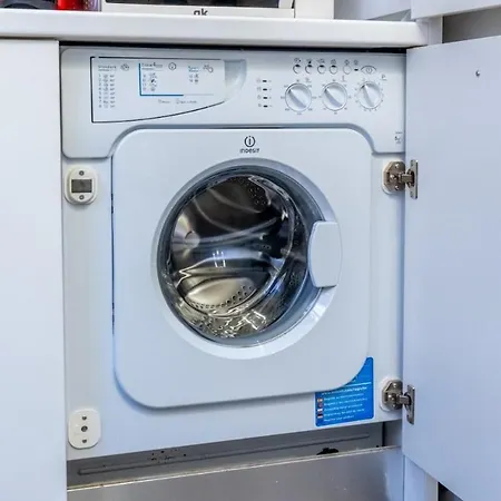 Close Station New Mini Loft Ac Wifi