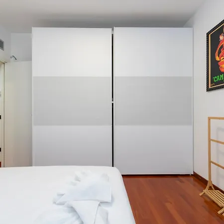 I-host - Ripa Navigli * Milano