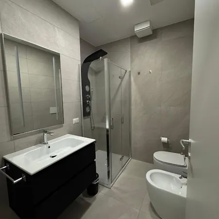 Apartamento Moderno Con Wi-fi E Ac - Vicino Stazione E Metro M3 *