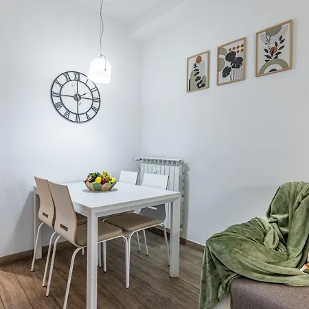 Giambellino Trilocale Accogliente Con Garage Apartman