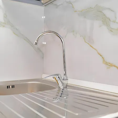 Διαμέρισμα Sm Modern - 4 Pax - 1min Turro Metro