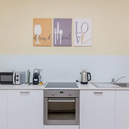 Апартаменты Vivimihome - Fiordalisi Green, Tra Comfort E Stile, A Pochi Passi Dalla Metropolitana