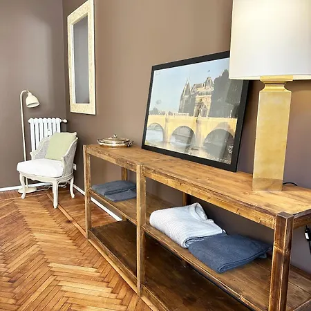 Elegant Center Apartamento Milão