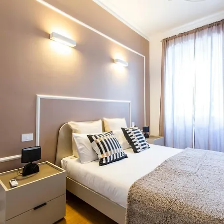 Vista Duomo Luxury Apartamento *