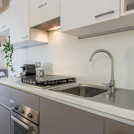 Giambellino Trilocale Accogliente Con Garage Apartman Milánó