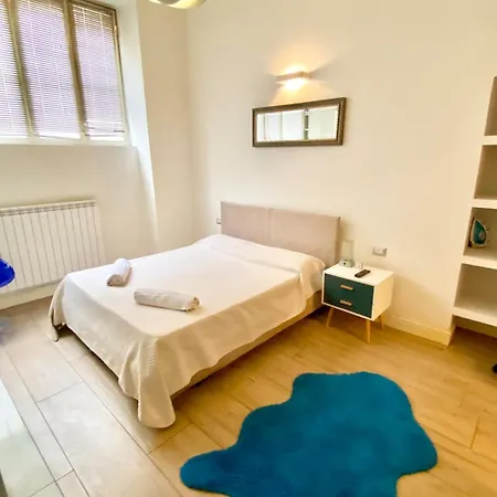 Central-duomo- Beautiful Loft - 400 Meters From The Metro Apartamento Milão