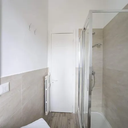 Apartment Stylish Retreat For Two In Mailand