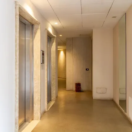 Metro E Design Apartment