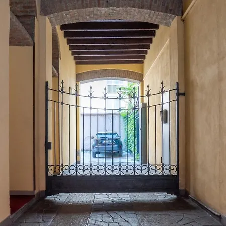 Apartment Close Station New Mini Loft Ac Wifi *