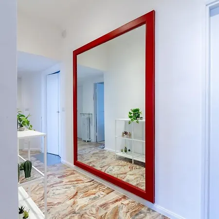 Апартаменты Shopping District -200 Mq - 8 People *