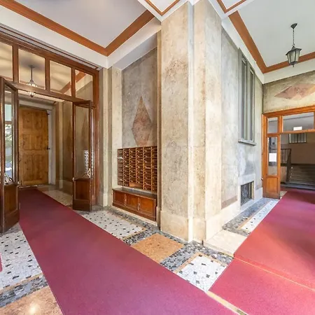 La Casa Dei Dieci - Stazione Appartement