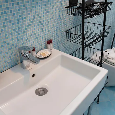 I-host - Ripa Navigli * Μιλάνο