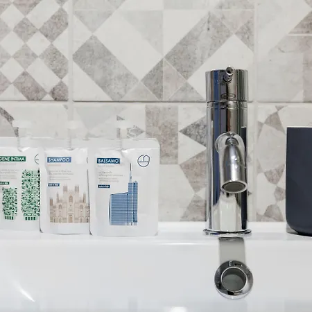 Italianway Easy - Passeroni 2 Apartamento *