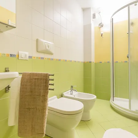 Alessia's Flat- Portello 3 * Milan