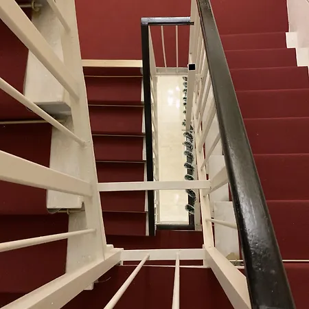 Boutique Calais فندق *