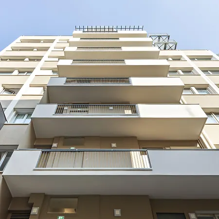 Center Duomo فندق ميلان