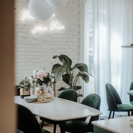 Ca Bela - Porta Romana Guest house