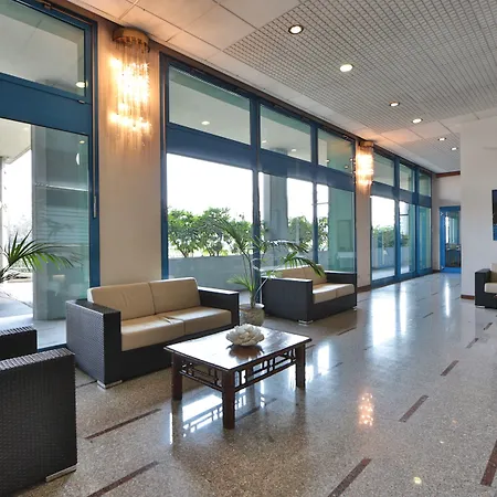 Szálloda Atahotel Quark