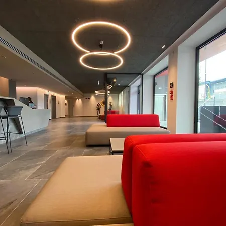 Amedia Milan, Trademark Collection By Wyndham Hotel 4*