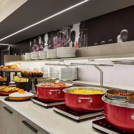 Amedia Milan, Trademark Collection By Wyndham Hotel