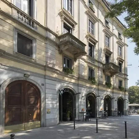 Living Konukevi Milano