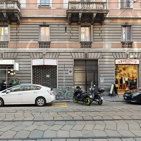 Guesthost - Buenos Aires & Lima Cosy Flat Milan