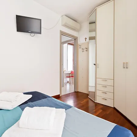 Corsica Huge Terrace Flats شقة