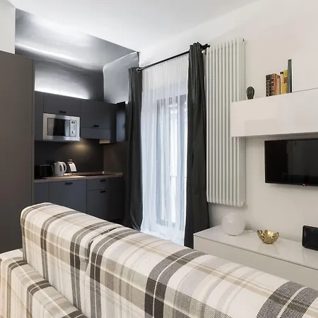 Italianway Easy - Fara 1 Apartman Milánó