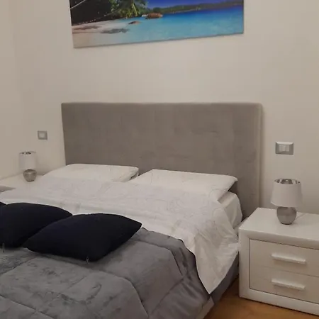 Loft Moderno Zona 8 * Milano