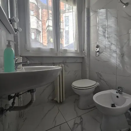 Bilocale 40 Mq Con Parcheggio Privato Appartamento Milano