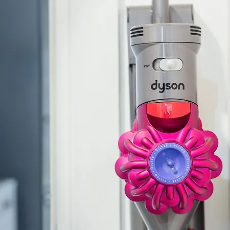 Homeby, Barbara * Milán