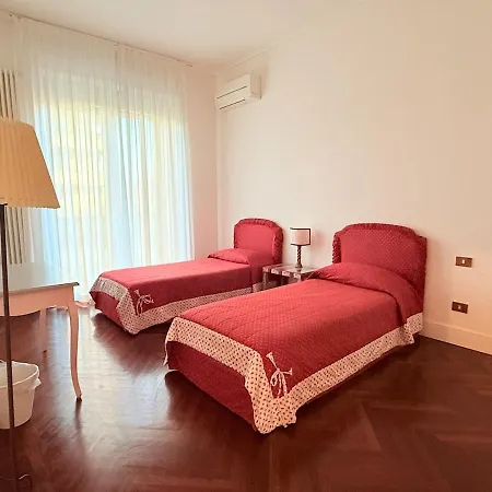 Mascagni 2 Apartamento