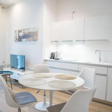 Luxury One Bedroom Corso Buenos Aires Next Duomo *