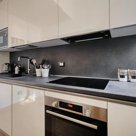 The Yellow; Luxury Loft In The Center Of