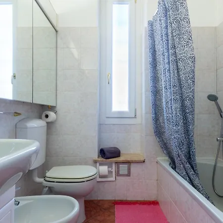 Apartament The Metropolitan Cozy Near Duomo + Wifi Mediolan