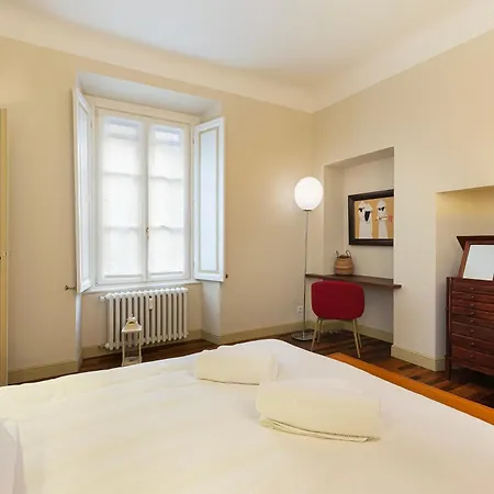 Elegant Historic On A Tree-lined Avenue Near Cadorna Station * Milan