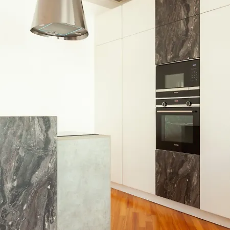 Easyhomes-madonnina View Apartamento *